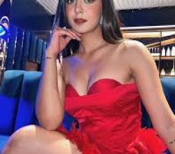 Curvy Patna Aunty – Experienced & Loving